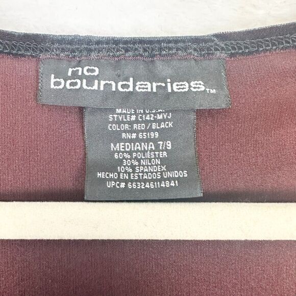No Boundaries Vintage 90s Y2K Velvet Top Size Small Whimsigoth Witchy V-Neck - Picture 5 of 5
